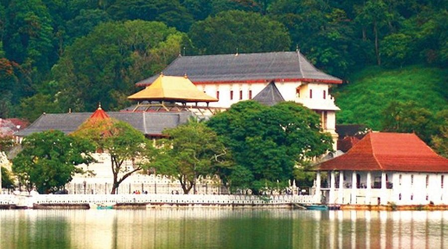Temple of the Tooth – Kandy